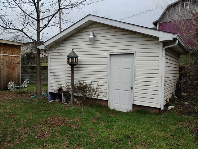 211 MASON STREET, South Point, OH 45680