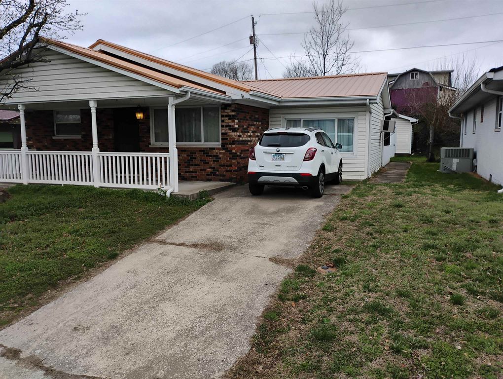 211 MASON STREET, South Point, OH 45680