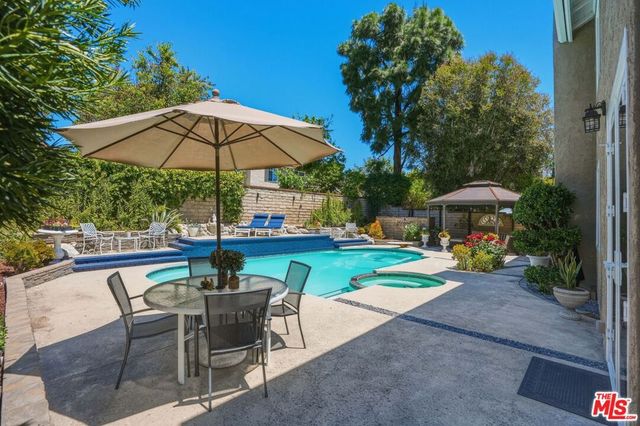 29061 Saddlebrook Drive, Agoura Hills, CA 91301