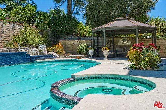 29061 Saddlebrook Drive, Agoura Hills, CA 91301