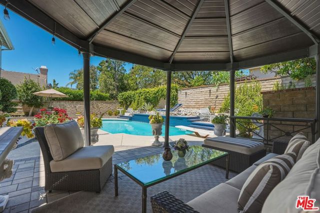 29061 Saddlebrook Drive, Agoura Hills, CA 91301