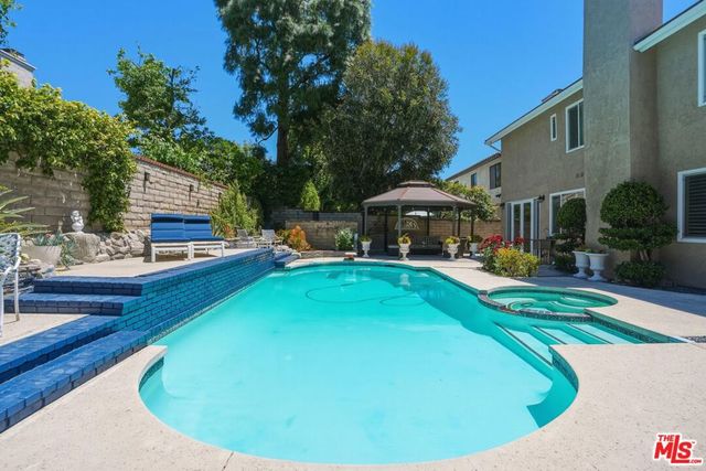 29061 Saddlebrook Drive, Agoura Hills, CA 91301