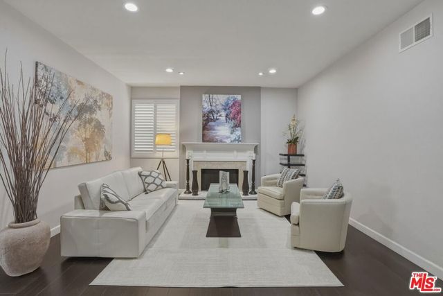 29061 Saddlebrook Drive, Agoura Hills, CA 91301
