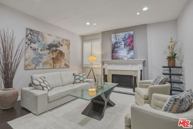 29061 Saddlebrook Drive, Agoura Hills, CA 91301