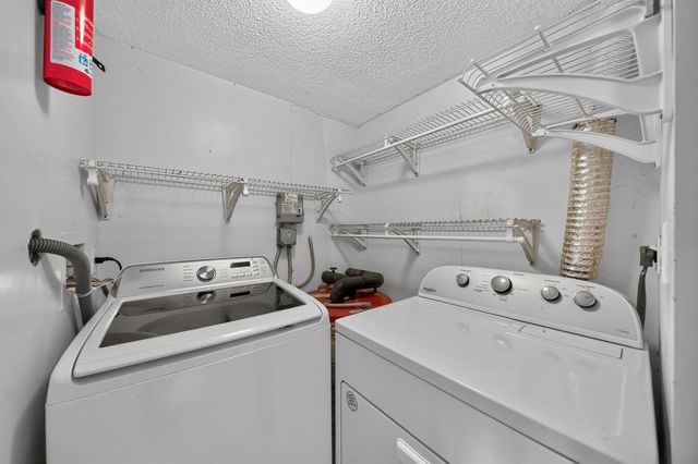 3291 NW 44th Street 2, Oakland Park, FL 33309