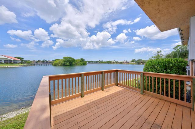 3291 NW 44th Street 2, Oakland Park, FL 33309
