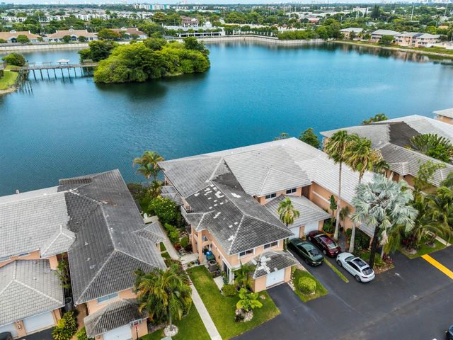 3291 NW 44th Street 2, Oakland Park, FL 33309