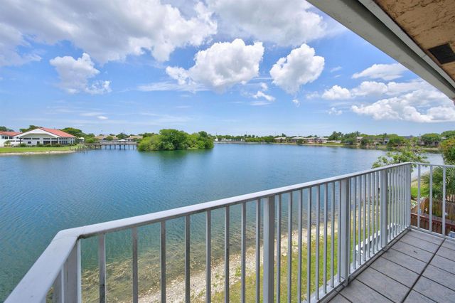 3291 NW 44th Street 2, Oakland Park, FL 33309