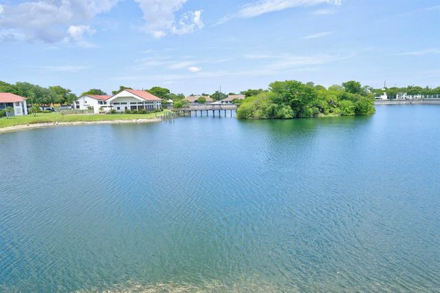 3291 NW 44th Street 2, Oakland Park, FL 33309