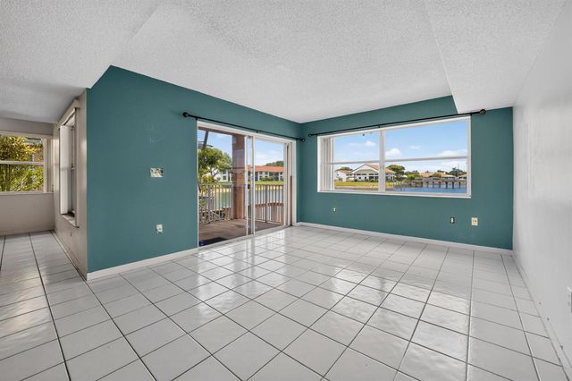 3291 NW 44th Street 2, Oakland Park, FL 33309