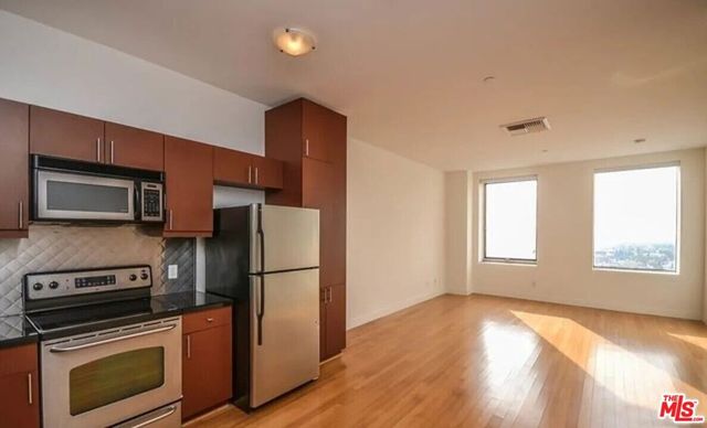 3810 Wilshire Boulevard 1711, Los Angeles, CA 90010