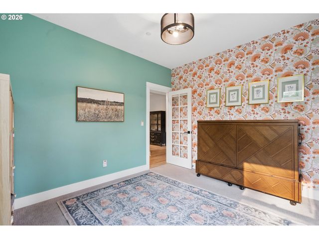 3223 Sw CARAWAY Ct, Portland, OR 97219