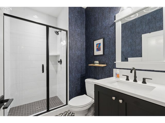 3223 Sw CARAWAY Ct, Portland, OR 97219
