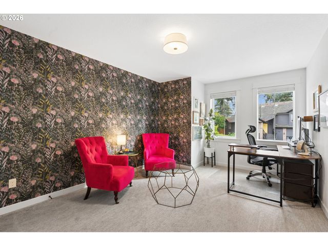 3223 Sw CARAWAY Ct, Portland, OR 97219