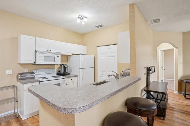 835 GRAND REGENCY POINT 101, Altamonte Springs, FL 32714