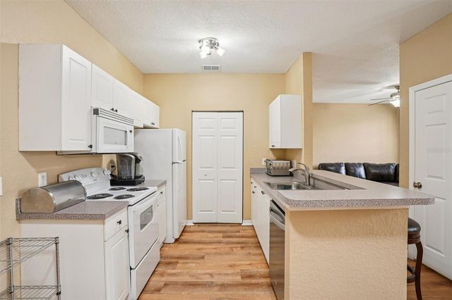 835 GRAND REGENCY POINT 101, Altamonte Springs, FL 32714