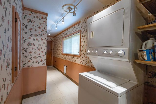 705 Sycamore, Mineola, TX 75773