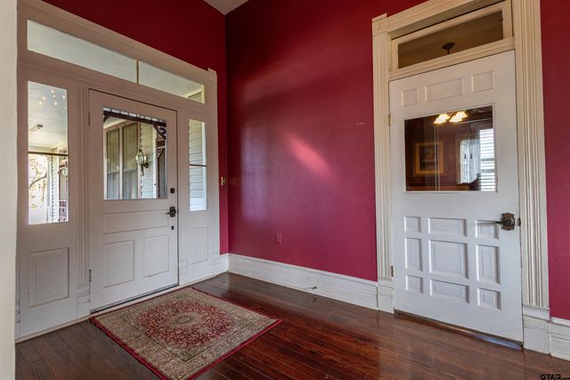 705 Sycamore, Mineola, TX 75773