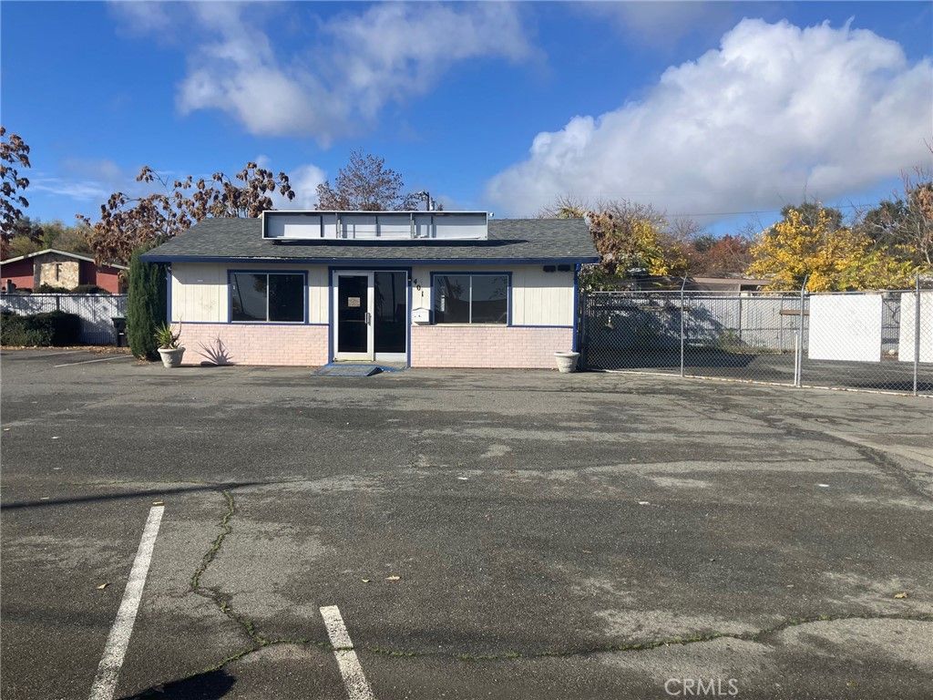 401 S Main, Lakeport, CA 95453