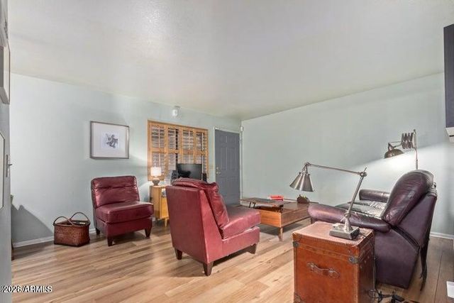 17 E RUTH Avenue 307, Phoenix, AZ 85020