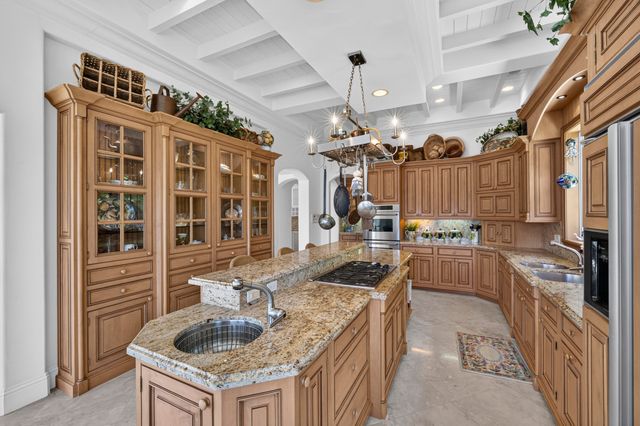 704 Isle Of Palms Drive, Fort Lauderdale, FL 33301