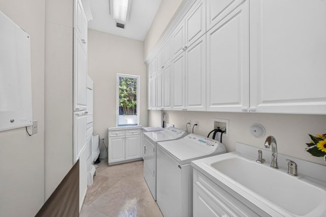 704 Isle Of Palms Drive, Fort Lauderdale, FL 33301
