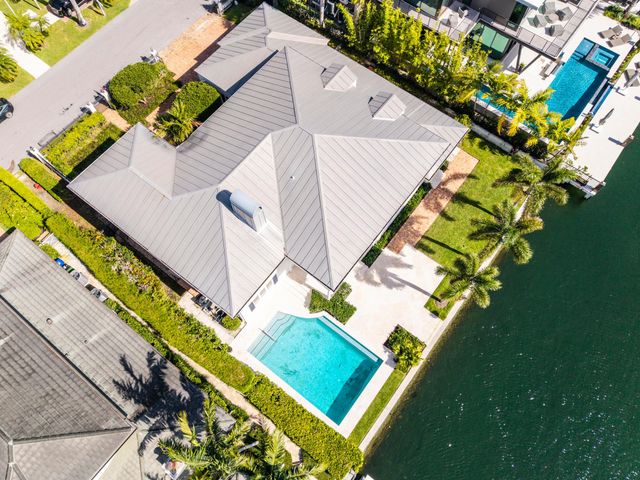 704 Isle Of Palms Drive, Fort Lauderdale, FL 33301