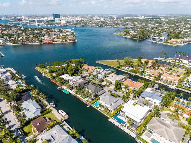 704 Isle Of Palms Drive, Fort Lauderdale, FL 33301