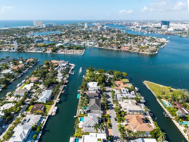 704 Isle Of Palms Drive, Fort Lauderdale, FL 33301