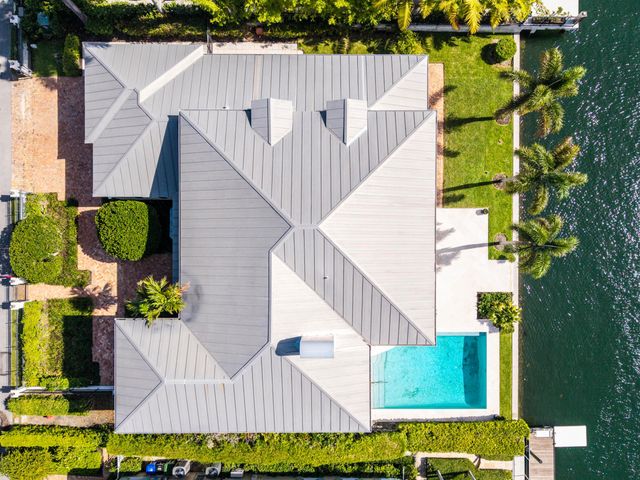 704 Isle Of Palms Drive, Fort Lauderdale, FL 33301