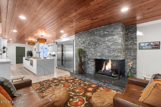 219 Briarcliff Rd, Sweetwater, TN 37874