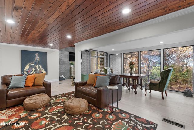 219 Briarcliff Rd, Sweetwater, TN 37874