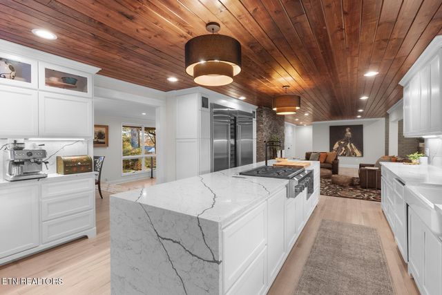 219 Briarcliff Rd, Sweetwater, TN 37874