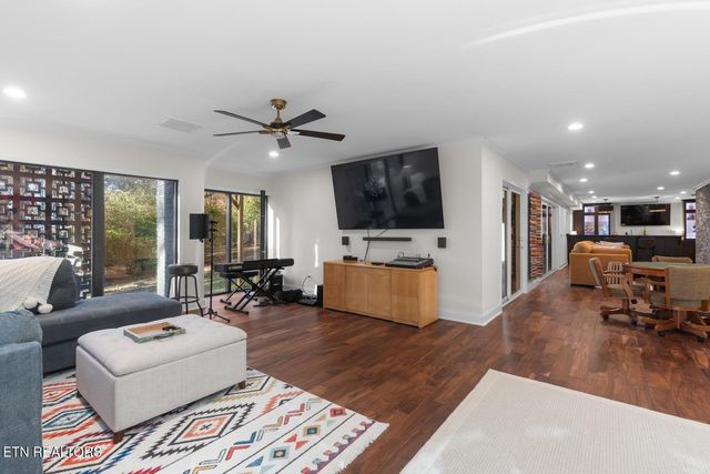 219 Briarcliff Rd, Sweetwater, TN 37874