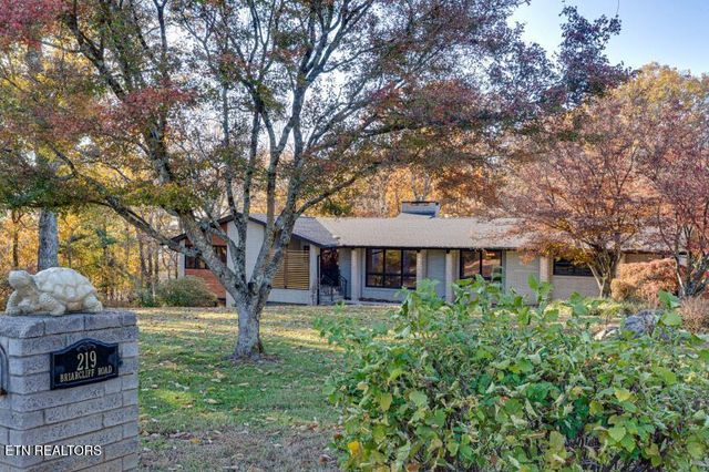 219 Briarcliff Rd, Sweetwater, TN 37874