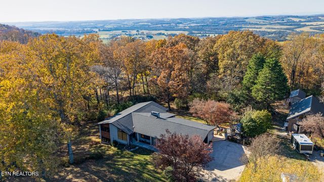 219 Briarcliff Rd, Sweetwater, TN 37874