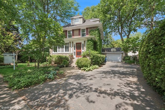 2040 Old Glenview Road, Wilmette, IL 60091