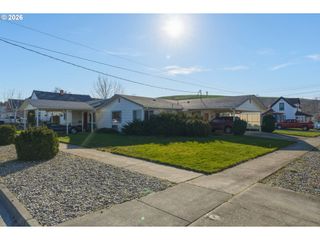 314 COLUMBIA St, Milton Freewater, OR 97862