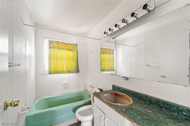 3890 E 149th Street, Cleveland, OH 44128