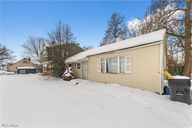 3890 E 149th Street, Cleveland, OH 44128