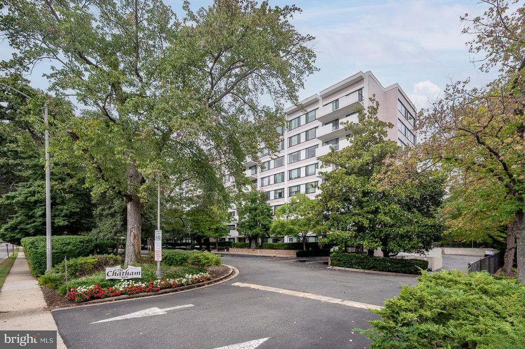 4501 ARLINGTON BLVD #807, Arlington, VA 22203
