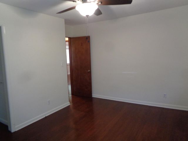 1133 E Talmage Street, Springfield, MO 65803