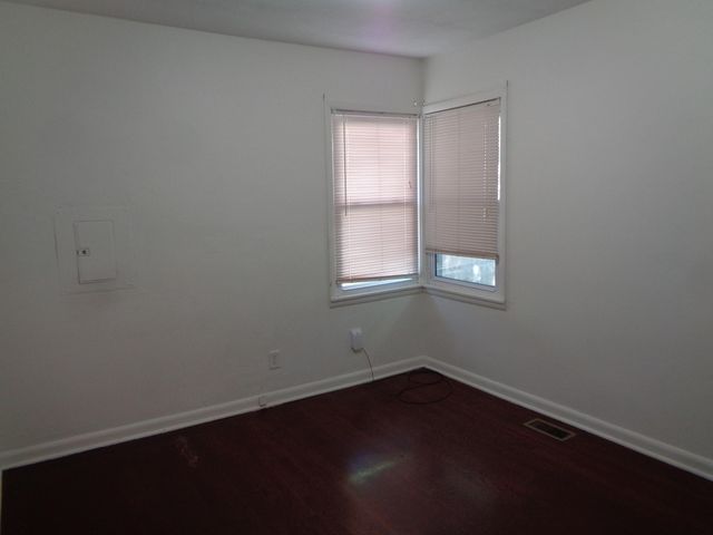 1133 E Talmage Street, Springfield, MO 65803