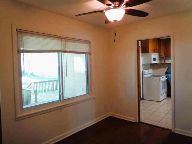 1133 E Talmage Street, Springfield, MO 65803