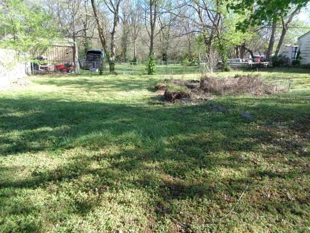 1133 E Talmage Street, Springfield, MO 65803