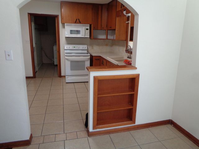 1133 E Talmage Street, Springfield, MO 65803