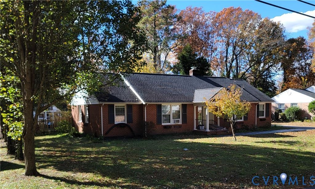12332 Petersburg St, Chester, VA 23831
