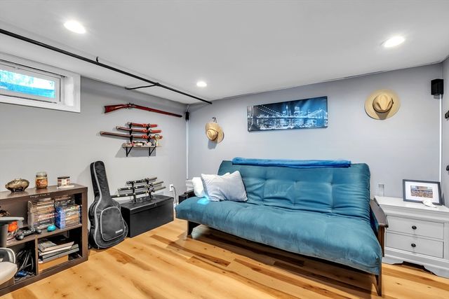 6 Hillside Ave, North Brookfield, MA 01535