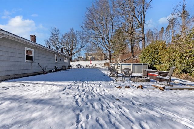 6 Hillside Ave, North Brookfield, MA 01535