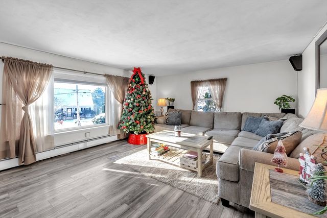 6 Hillside Ave, North Brookfield, MA 01535